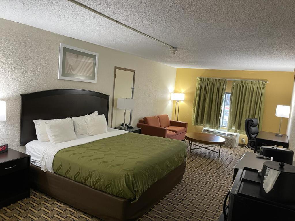 Quality Inn Vincennes Eksteriør billede